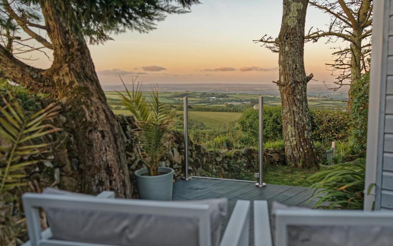 Scandi Cabin On A Hill, With Stunning Panoramic Views Ludgvan Bagian luar foto