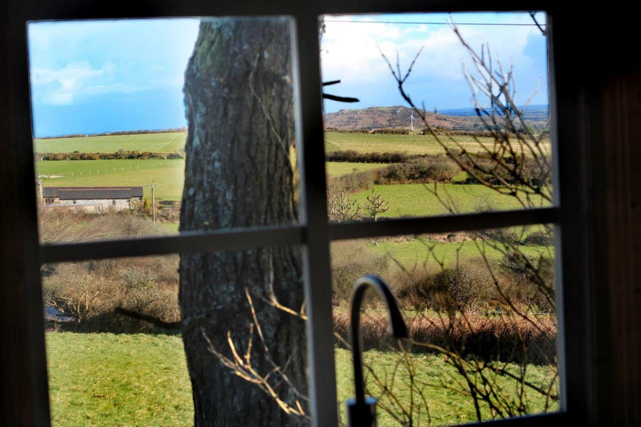 Scandi Cabin On A Hill, With Stunning Panoramic Views Ludgvan Bagian luar foto